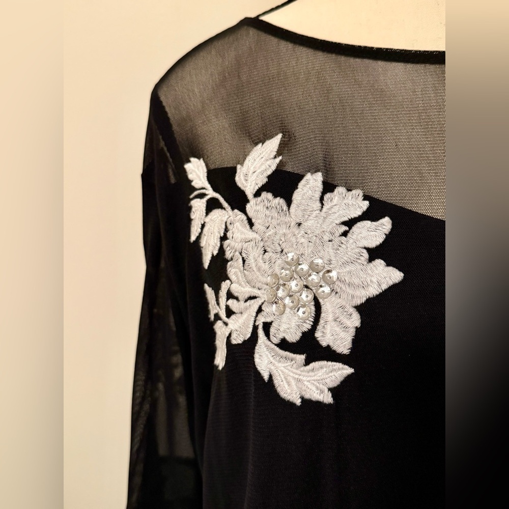 INC International Concepts Black Top. White Floral Design. Sexy, sophisticated - Picture 8 of 10